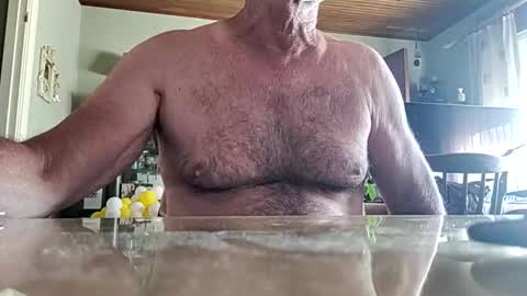 Snapshot of robke1966 chatting on May 22, 5:58 am robke1966 online show from May 22, 5:58 am