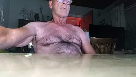 Snapshot of robke1966 chatting on July 1, 5:31 am robke1966 online show from July 1, 5:31 am