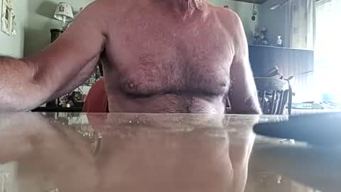 Snapshot of robke1966 chatting on July 5, 6:42 am robke1966 online show from July 5, 6:42 am