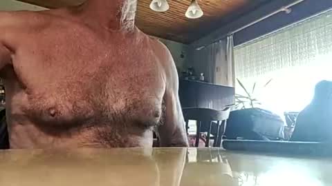 Snapshot of robke1966 chatting on July 16, 8:53 am robke1966 online show from July 16, 8:53 am