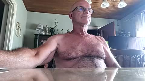Snapshot of robke1966 chatting on July 18, 6:06 am robke1966 online show from July 18, 6:06 am