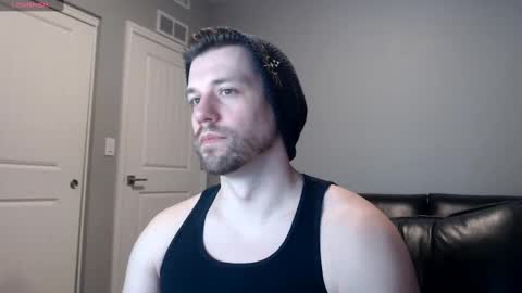 Snapshot of robknocks chatting on January 17, 2:50 am Rob Knocks online show from January 17, 2:50 am