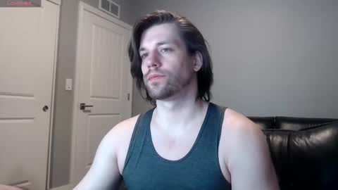 Snapshot of robknocks chatting on February 3, 3:31 am Rob Knocks online show from February 3, 3:31 am