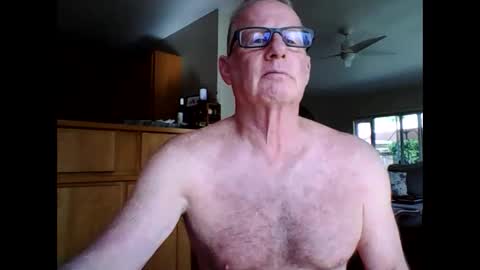Snapshot of robo0000 chatting on May 4, 4:14 pm robo0000 online show from May 4, 4:14 pm