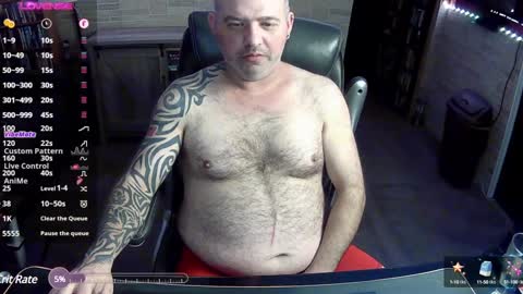 Snapshot of robun1801 chatting on January 15, 6:12 am Tequila and Whiskey online show from January 15, 6:12 am