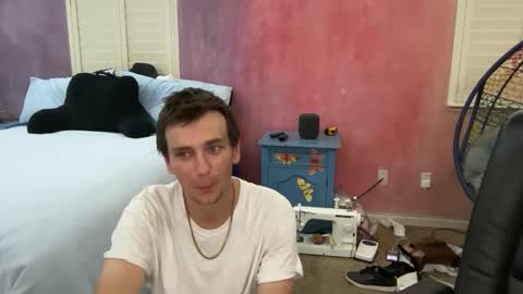 Rob witha 8 online show from October 1, 7:36 am