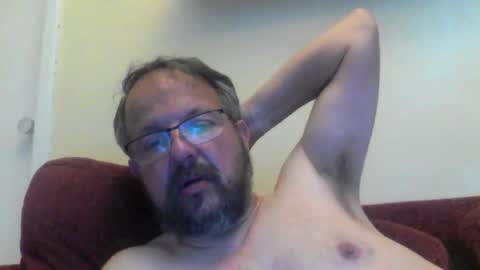 Snapshot of robxx32 chatting on June 18, 12:00 am robxx32 online show from June 18, 12:00 am