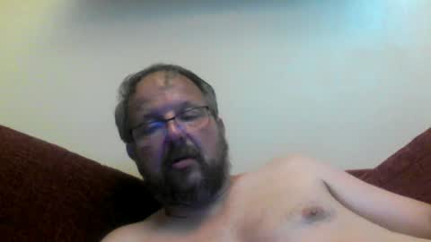 Snapshot of robxx32 chatting on June 24, 12:31 am robxx32 online show from June 24, 12:31 am