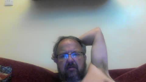 Snapshot of robxx32 chatting on June 30, 12:11 am robxx32 online show from June 30, 12:11 am