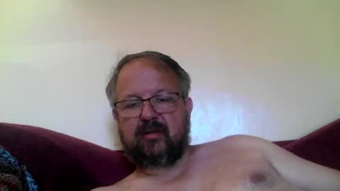 Snapshot of robxx32 chatting on July 4, 2:56 pm robxx32 online show from July 4, 2:56 pm