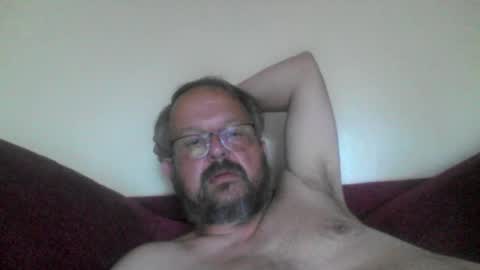 Snapshot of robxx32 chatting on July 6, 7:38 pm robxx32 online show from July 6, 7:38 pm
