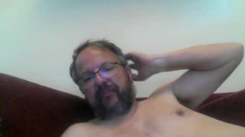 Snapshot of robxx32 chatting on July 17, 7:37 am robxx32 online show from July 17, 7:37 am