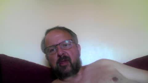 Snapshot of robxx32 chatting on July 19, 1:48 pm robxx32 online show from July 19, 1:48 pm