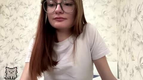 robynsentinella online show from January 13, 5:13 am