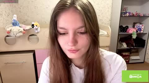 robynsentinella online show from February 16, 12:18 am