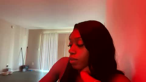 robynthegoddess online show from May 10, 9:42 pm