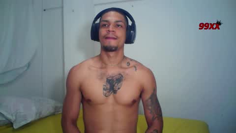 Snapshot of rocco99xx chatting on February 18, 4:58 pm Rocco online show from February 18, 4:58 pm