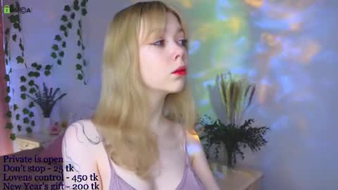 rochelle_dolly online show from January 10, 10:39 am