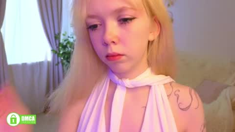 Snapshot of rochelle_dolly chatting on May 12, 3:53 pm rochelle_dolly online show from May 12, 3:53 pm