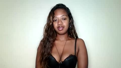 rochellinah online show from June 7, 12:42 pm