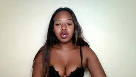 Snapshot of rochellinah chatting on July 21, 10:34 pm rochellinah online show from July 21, 10:34 pm