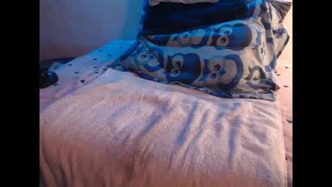 Snapshot of rocka_xx chatting on October 26, 4:18 am rocka xx online show from October 26, 4:18 am