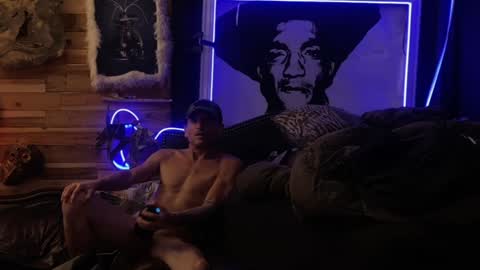 Snapshot of rockemx chatting on December 18, 1:23 pm rockemx online show from December 18, 1:23 pm