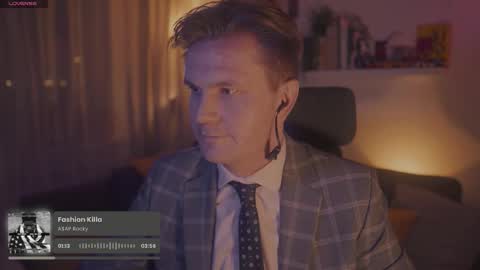 Rocket Bunny online show from October 16, 7:04 pm