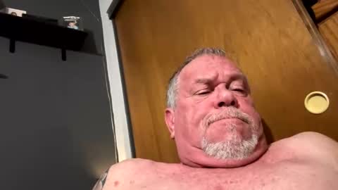 Snapshot of rockhardcock8in chatting on December 17, 2:33 am rockhardcock8in online show from December 17, 2:33 am