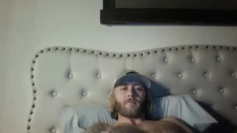 Snapshot of rockhardsurfers chatting on January 1, 9:39 am rockhardsurfers online show from January 1, 9:39 am