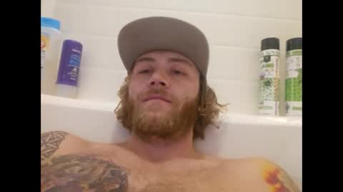 Snapshot of rockhardsurfers chatting on February 20, 12:25 pm rockhardsurfers online show from February 20, 12:25 pm