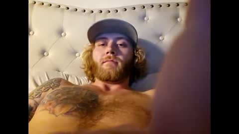 Snapshot of rockhardsurfers chatting on February 27, 2:42 am rockhardsurfers online show from February 27, 2:42 am