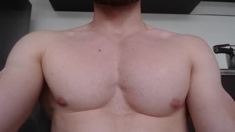 rocky muscle online show from November 18, 7:18 pm