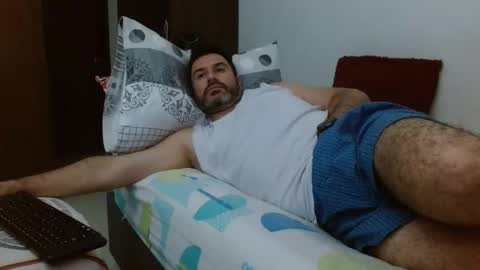 Snapshot of rodher81 chatting on January 21, 10:52 am Rod online show from January 21, 10:52 am