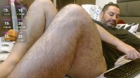 Snapshot of rodher81 chatting on October 29, 3:42 am Rod online show from October 29, 3:42 am