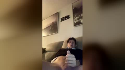 rogerbenid81 online show from February 8, 1:53 am