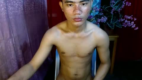 Snapshot of roianboyyy chatting on July 30, 2:10 am roianboyyy online show from July 30, 2:10 am