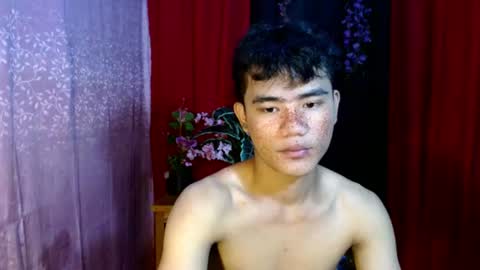 Snapshot of roianboyyy chatting on August 8, 9:00 am roianboyyy online show from August 8, 9:00 am