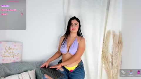 Snapshot of rojita30 chatting on June 10, 12:33 am rojita30 online show from June 10, 12:33 am