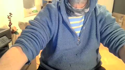 rolandloser1000 online show from January 9, 6:15 pm