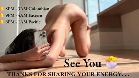 Snapshot of roldansvalery chatting on December 21, 7:45 am Valery Roldans online show from December 21, 7:45 am