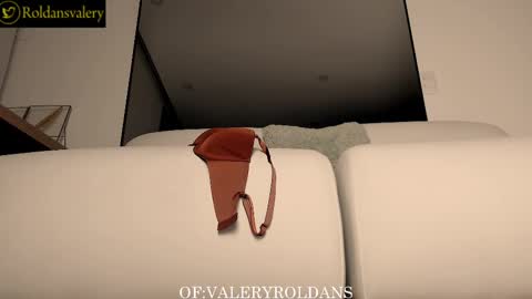 Snapshot of roldansvalery chatting on February 26, 5:31 am Valery Roldans online show from February 26, 5:31 am