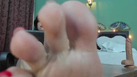 Snapshot of roma_calderon chatting on May 18, 4:07 am Roma Calderon online show from May 18, 4:07 am