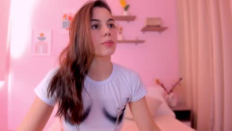Snapshot of roma_lovee chatting on July 22, 11:24 am Roma online show from July 22, 11:24 am
