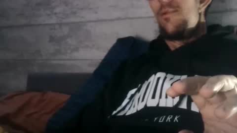 Snapshot of romain954 chatting on February 15, 5:09 pm romain online show from February 15, 5:09 pm