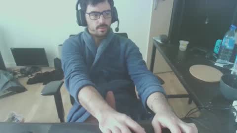 romainb72 online show from January 29, 10:16 am