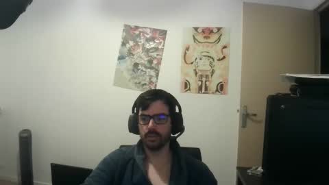 romainb72 online show from November 17, 6:41 am