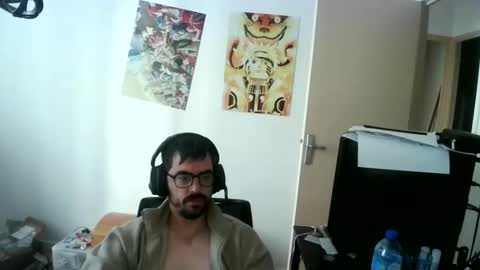 romainb72 online show from May 15, 7:15 am