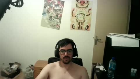 romainb72 online show from June 2, 10:34 pm
