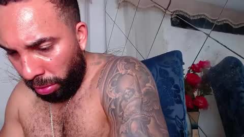 Snapshot of roman_muscle_ chatting on January 9, 6:17 am Roman online show from January 9, 6:17 am